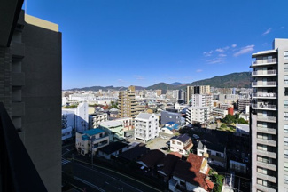 【展望】 | 高層階からの景色はこのお部屋の特権です♪ バルコニーからは大きな青空の眺めが最高です