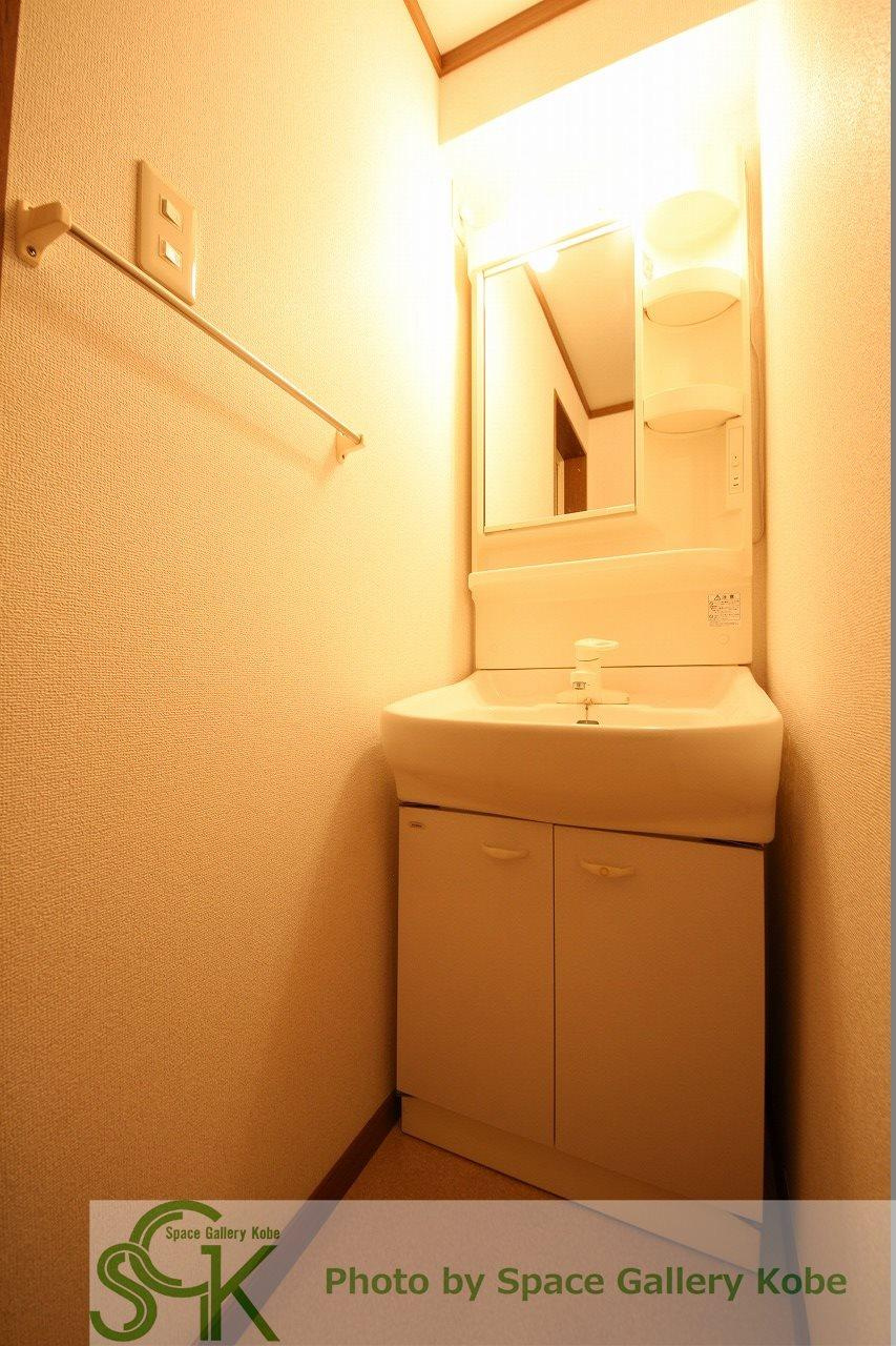ファウンテンヒルⅠの洗面所|※お部屋により仕様が異なる場合があります。