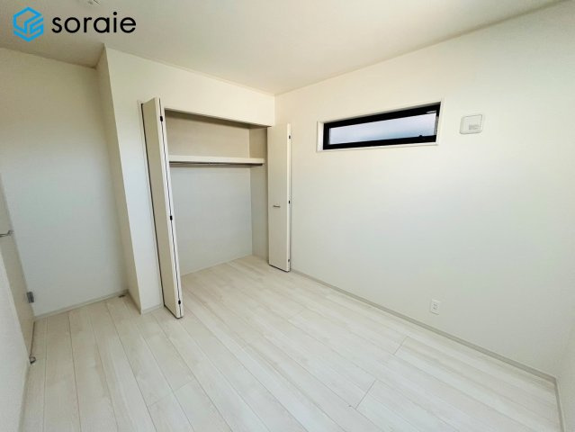 川越市南大塚４丁目　いろどりアイタウンの洋室