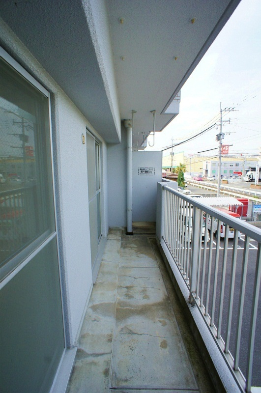 ドエル和泉【10,000円キャッシュバック対象物件】のバルコニー|陽当たり良好なバルコニーです