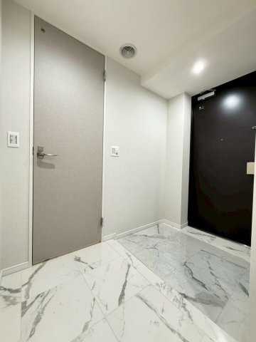 THE TOKYO TOWERS MID TOWERの玄関