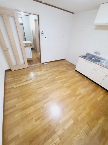 STハイツ芦原の居間・リビング