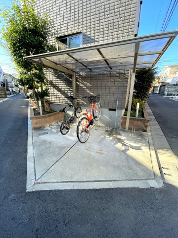 エリシオン野方の駐車場|★敷地内・屋根付き駐輪場★