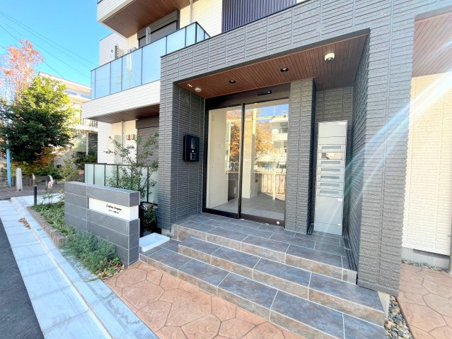 ステラート阿佐ヶ谷のその他共用部分|★エントランスに入る前にペットの足洗い場があります★