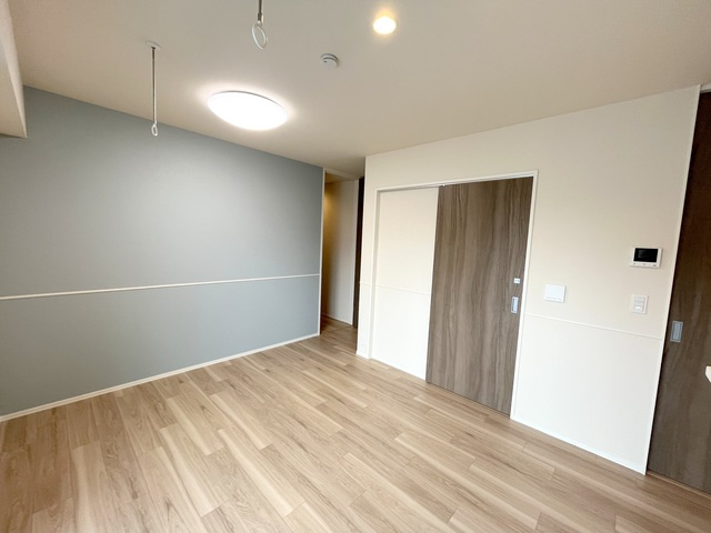 ステラート阿佐ヶ谷の居間・リビング|★アクセントクロスがお洒落な内装です★