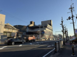 【前面道路含む現地写真】
