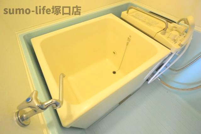 第一ハイツ武庫庄の浴室