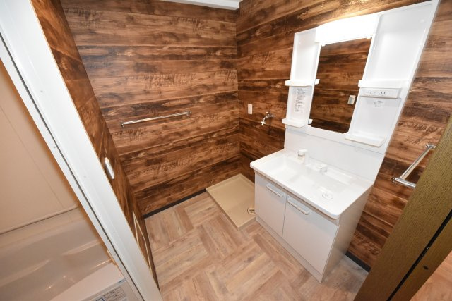 レヴェあけぼの荘の洗面所|スペースが確保できる洗面所です