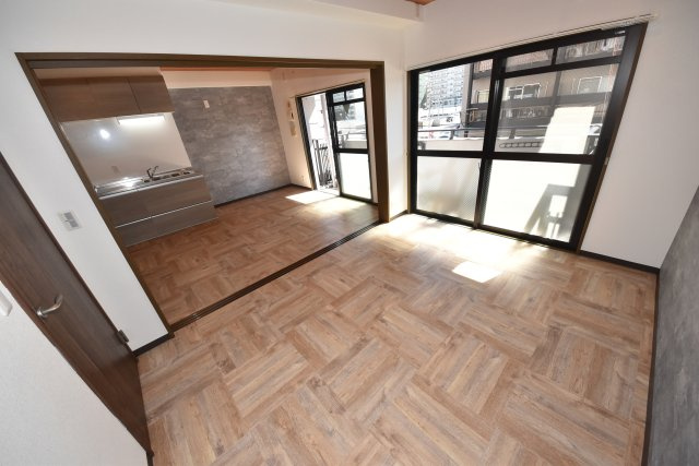 レヴェあけぼの荘