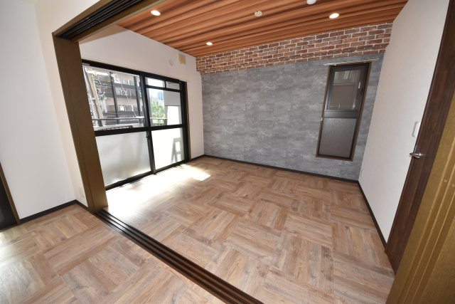 レヴェあけぼの荘の寝室|開放的な寝室です