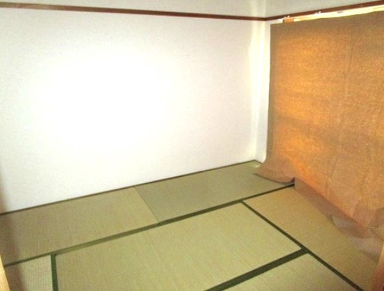 ラフォーレ西里の和室