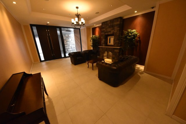 ラクラス江戸堀のエントランス