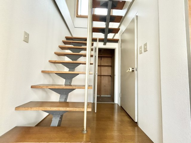 【中古戸建】前橋市北代田町のその他|■階段