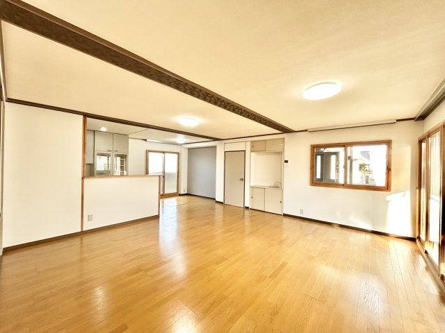 【中古戸建】前橋市北代田町の居間・リビング|■リビング