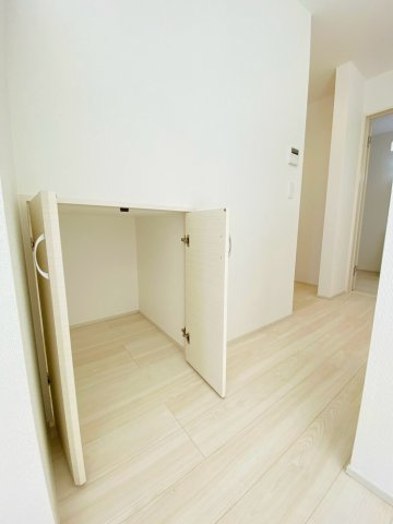 リナージュ／東区長嶺東第1期／２号棟の収納