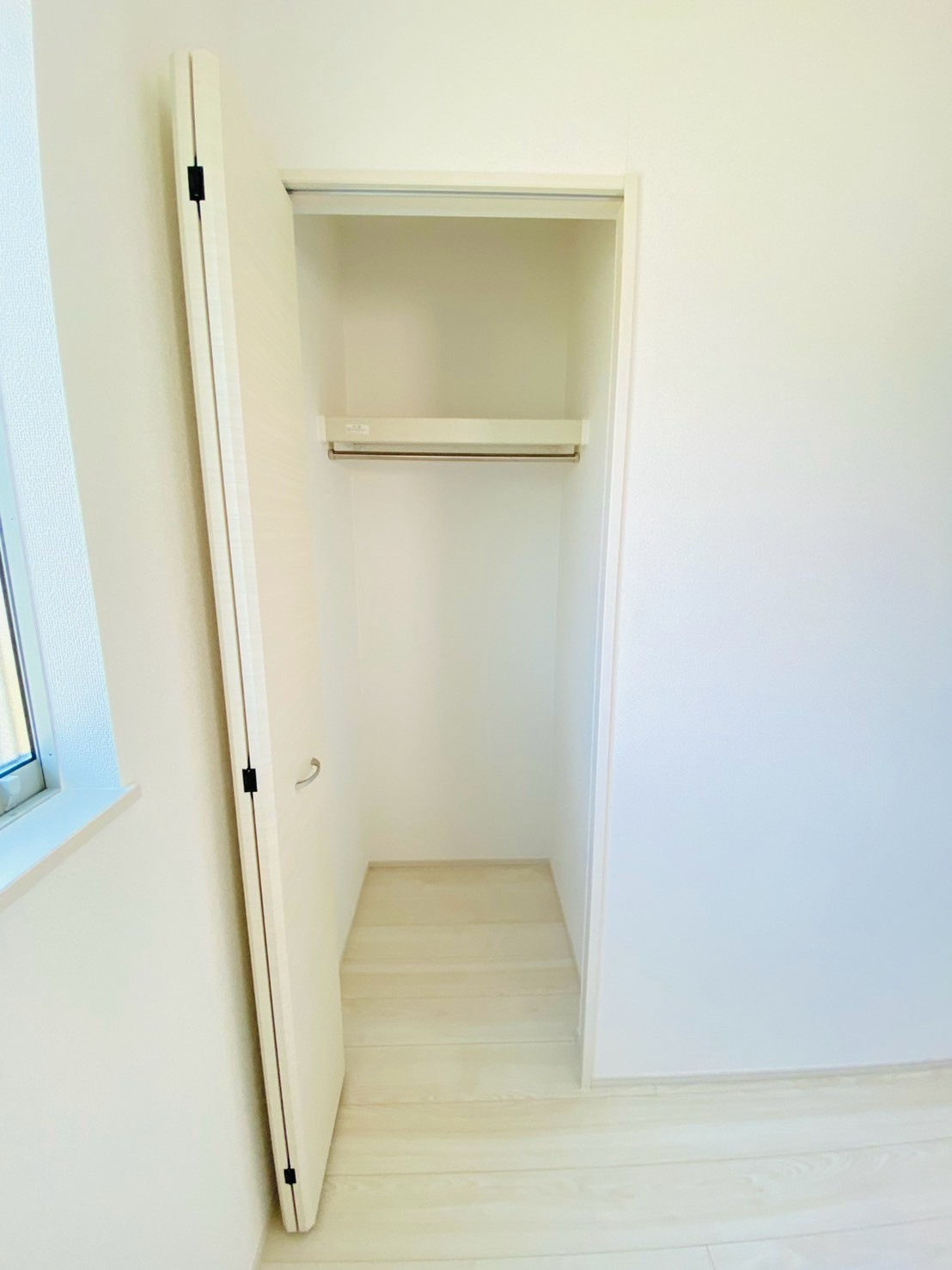リナージュ／東区長嶺東第1期／２号棟の収納