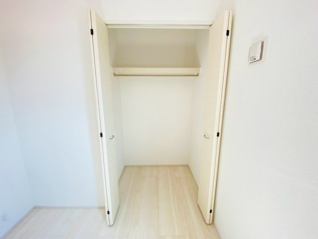リナージュ／東区長嶺東第1期／２号棟の収納