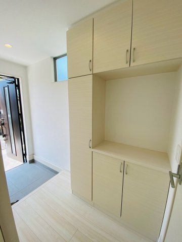 リナージュ／東区長嶺東第1期／２号棟の玄関