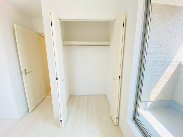 リナージュ／東区長嶺東第1期／２号棟の収納