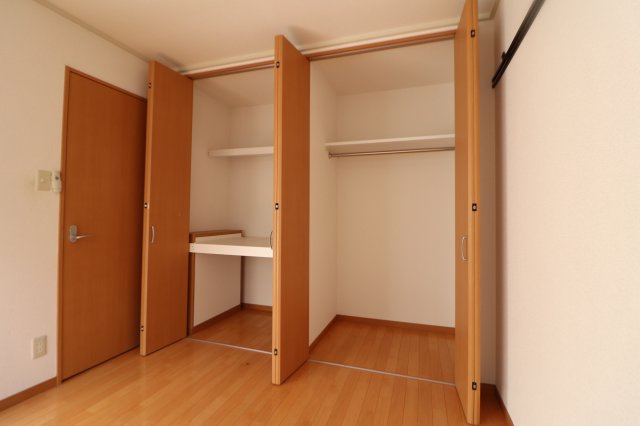 プレジール千里の収納