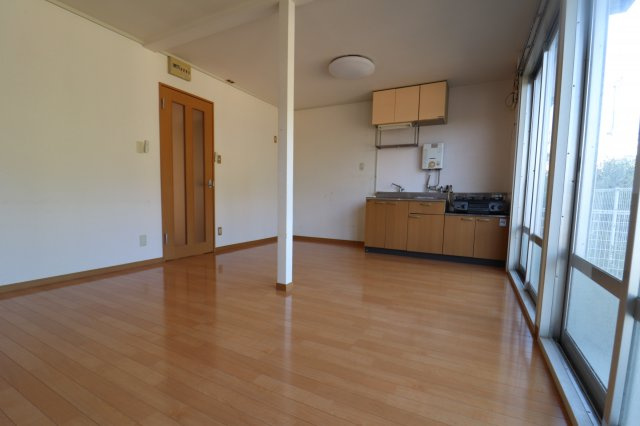 プレジール千里の居間・リビング