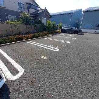 【駐車場】