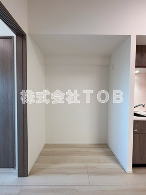 【その他】 | S-RESIDENCE高井戸EAST  | 冷蔵庫置場