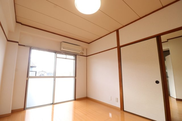 松井マンションの内装