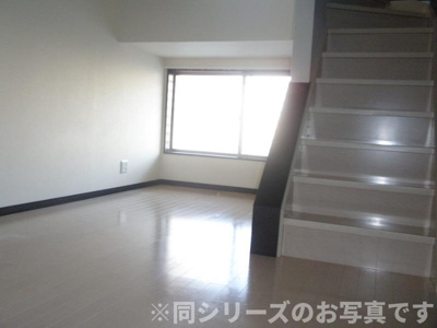 【寝室】 | MAISONETIC CYNTHIA　★プライスホームならHPに全物件の初期費用掲載中です！★