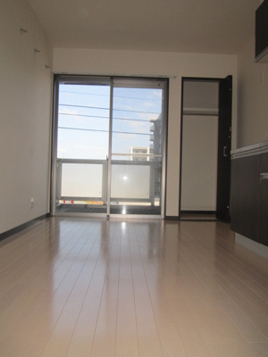 【居間・リビング】 | MAISONETIC CYNTHIA　★プライスホームならHPに全物件の初期費用掲載中です！★