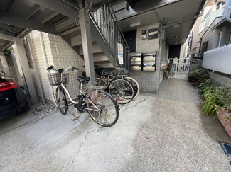 【エントランス】 | 毎日通る共用スペースです！※現在駐輪不可となっています