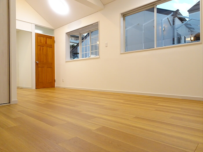 ガーデン杉並の居間・リビング