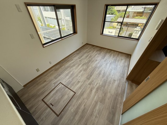 西宮市一ヶ谷町中古戸建（リノベーション）の居間・リビング