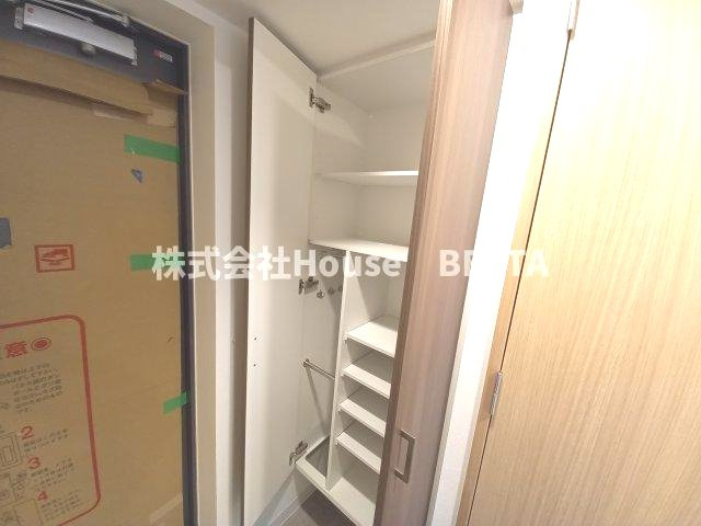 ワールドアイ神戸WESTの収納