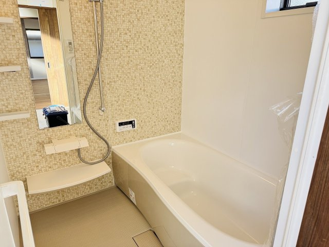 八王子市　大楽寺町　新築一戸建ての浴室|～のびのびくつろげるバスルーム　１日の締めくくりに癒やしのバスタイムを～