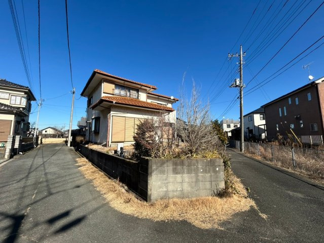 龍ケ崎市大徳町　中古戸建の前面道路含む現地写真