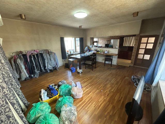 龍ケ崎市大徳町　中古戸建の居間・リビング