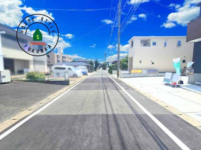 春日市一の谷1丁目第1-4棟（2号棟）の前面道路含む現地写真|前面道路です。