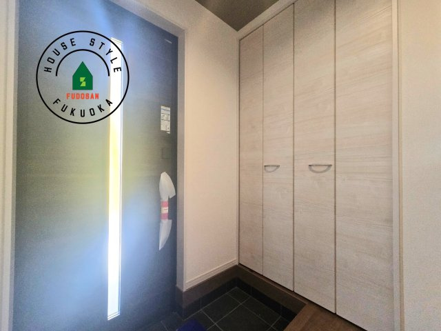 春日市一の谷1丁目第1-4棟（2号棟）の防犯設備|二重ロックでしっかり防犯対策ができます。