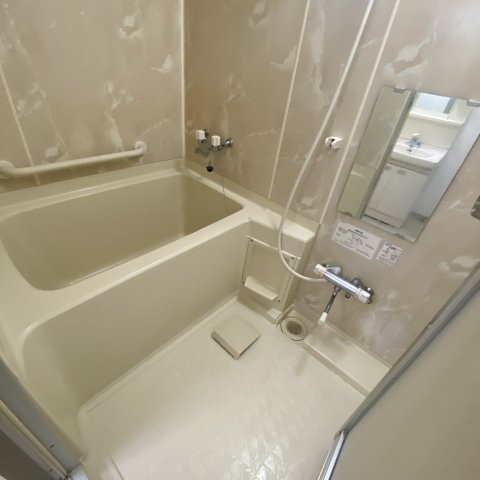 ハイツグリンサイドⅢの浴室