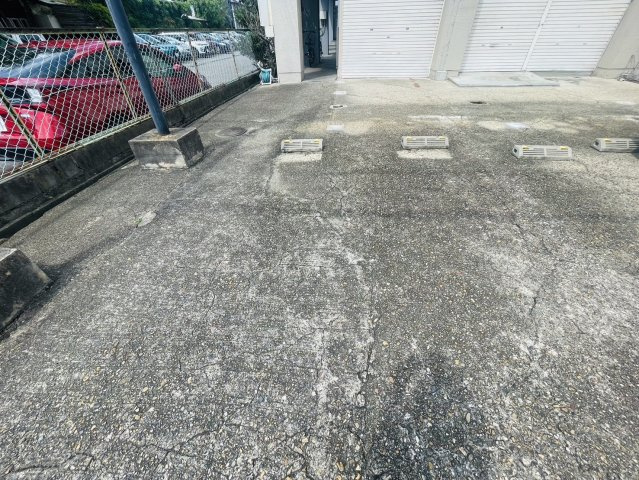 古橋ビルの駐車場