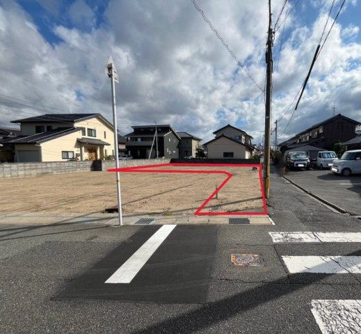 【前面道路含む現地写真】の画像