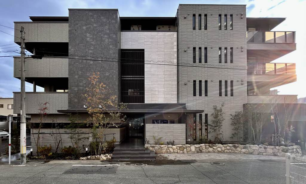 Ｅｌｅｎａ大江