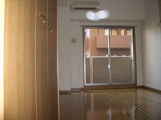 メゾンドヴィレ恵比寿の居間・リビング