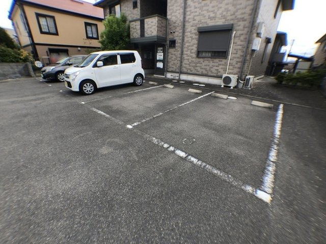 太陽ヶ丘の駐車場|駐車場