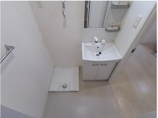 オーク上新庄の洗面所