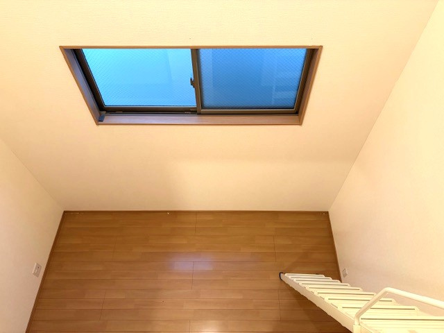 ◆令和３年９月リフォーム済みの美宅◆設備満載のロフト付き３ＬＤＫ住宅◆城陽市富野西垣内の洋室|洋室４.５帖