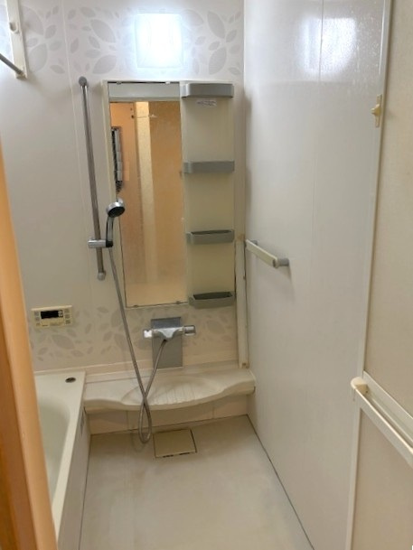 ◆令和３年９月リフォーム済みの美宅◆設備満載のロフト付き３ＬＤＫ住宅◆城陽市富野西垣内の浴室|浴室