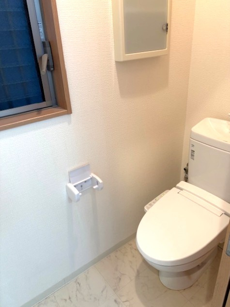 ◆令和３年９月リフォーム済みの美宅◆設備満載のロフト付き３ＬＤＫ住宅◆城陽市富野西垣内のトイレ|トイレ