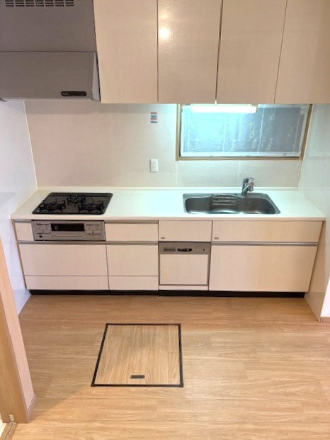 ◆令和３年９月リフォーム済みの美宅◆設備満載のロフト付き３ＬＤＫ住宅◆城陽市富野西垣内のキッチン|キッチン